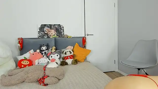 dolly ll online show from February 7, 1:32 pm