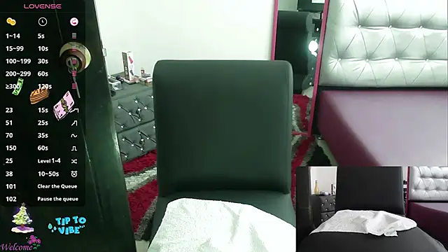 ViickySexy online show from December 3, 7:44 pm