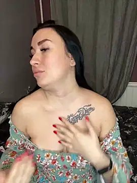 Roxana Bell online show from December 13, 9:41 pm