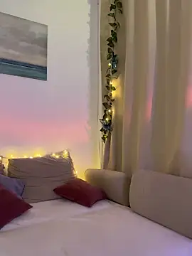 Snapshot of LunaRase chatting on January 11, 12:50 pm LunaRase online show from January 11, 12:50 pm