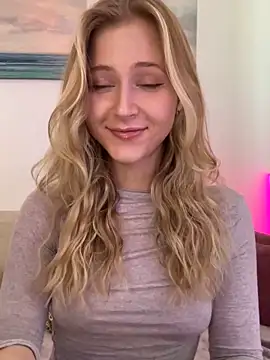 Snapshot of LunaRase chatting on September 17, 12:18 pm LunaRase online show from September 17, 12:18 pm