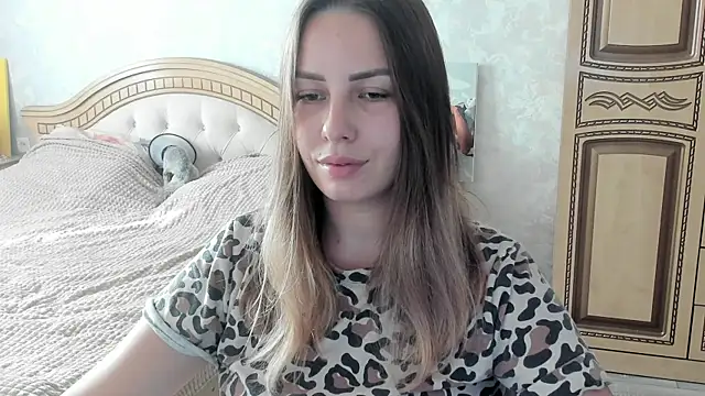 Mia shy1 online show from November 10, 8:24 am