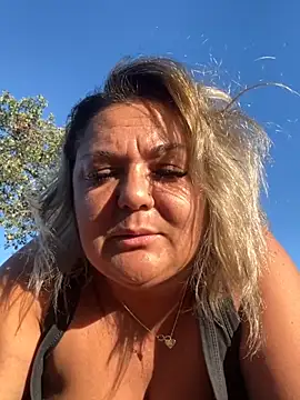 MikyVesela online show from September 23, 2:42 pm