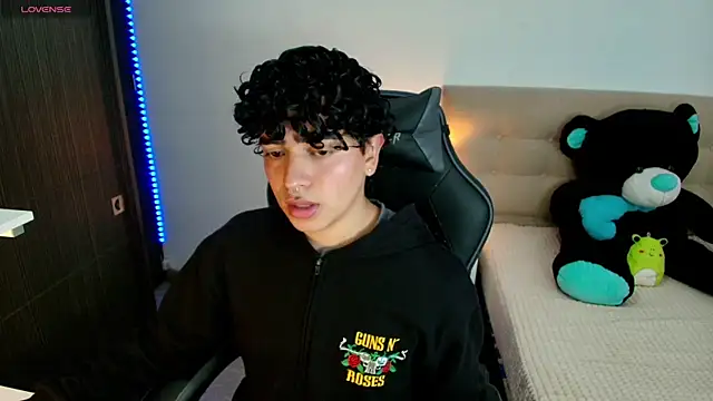  nickconnor01 online show from December 2, 9:17 pm