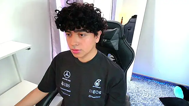  nickconnor01 online show from January 7, 8:21 pm