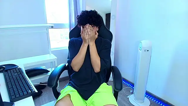  nickconnor01 online show from January 18, 4:53 pm