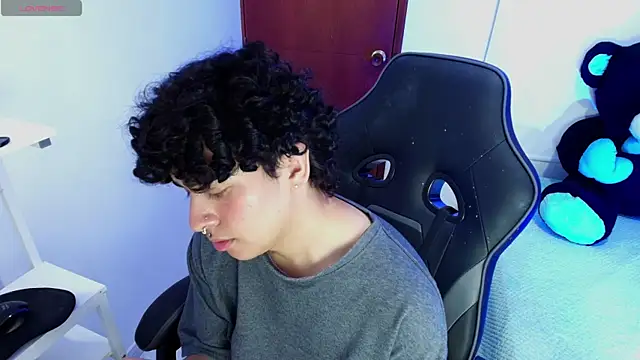  nickconnor01 online show from March 22, 8:37 pm