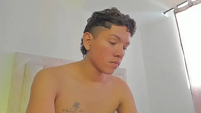 JulianRose 1 online show from March 2, 2:32 pm