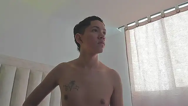 JulianRose 1 online show from March 5, 2:56 pm