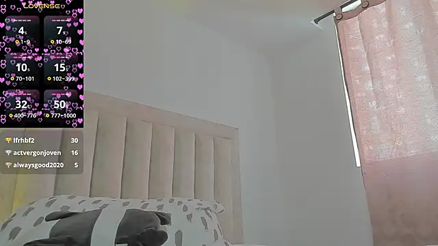 JulianRose 1 online show from March 13, 1:50 pm