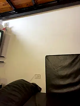 Snapshot of FlorBich chatting on October 22, 1:39 am FlorBich online show from October 22, 1:39 am