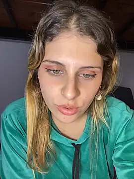 Snapshot of FlorBich chatting on November 12, 8:08 pm FlorBich online show from November 12, 8:08 pm