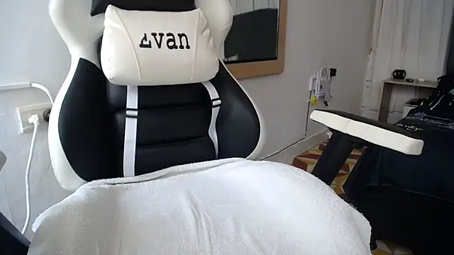 Valerioe online show from February 17, 2:59 pm