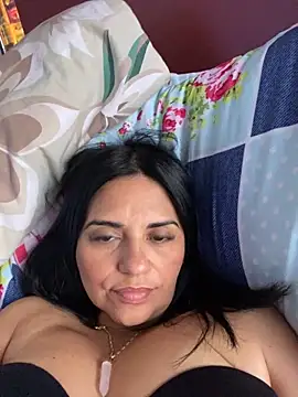 paolagomez  online show from December 29, 7:32 pm