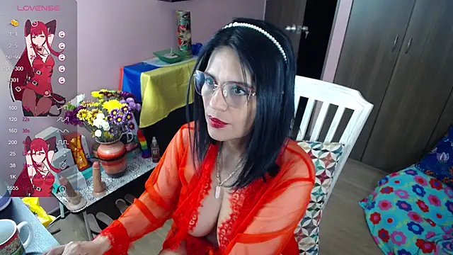 paolagomez  online show from February 7, 4:27 am