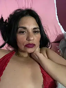 paolagomez  online show from February 28, 8:31 am