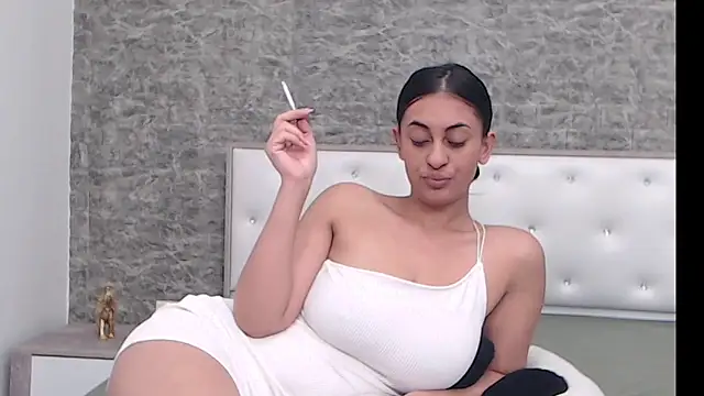 Snapshot of Aimeclark chatting on December 8, 7:26 am Aimeclark online show from December 8, 7:26 am