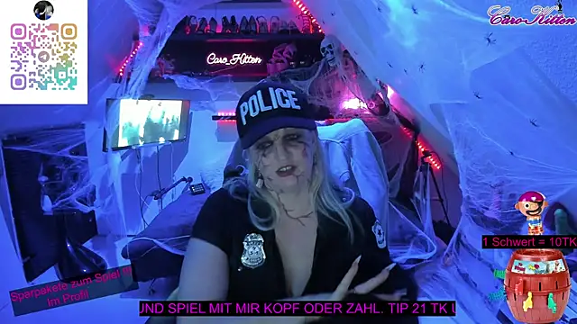 Snapshot of caro_kitten chatting on October 31, 6:09 pm caro kitten online show from October 31, 6:09 pm