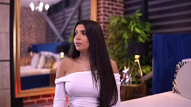 NicoleCellini online show from October 16, 6:09 pm