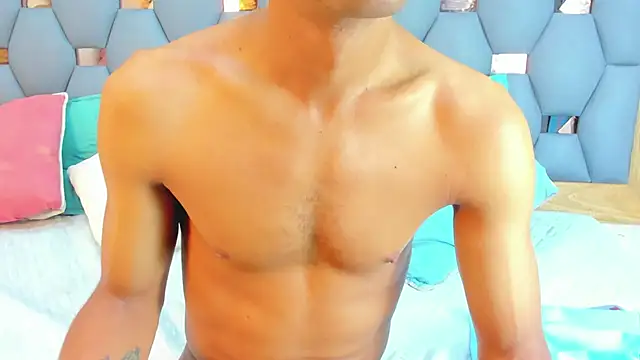 Snapshot of yayi_derek chatting on October 28, 11:36 am yayi derek online show from October 28, 11:36 am