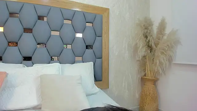 Snapshot of yayi_derek chatting on November 27, 11:34 am yayi derek online show from November 27, 11:34 am