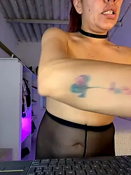 Snapshot of lia_huan chatting on September 29, 2:22 pm lia huan online show from September 29, 2:22 pm