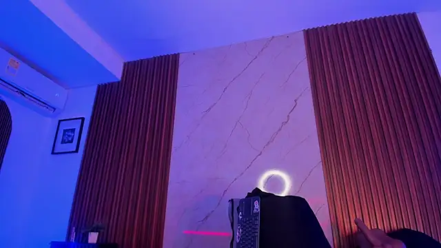 Snapshot of Emiilycollins chatting on October 23, 10:30 pm Emiilycollins online show from October 23, 10:30 pm