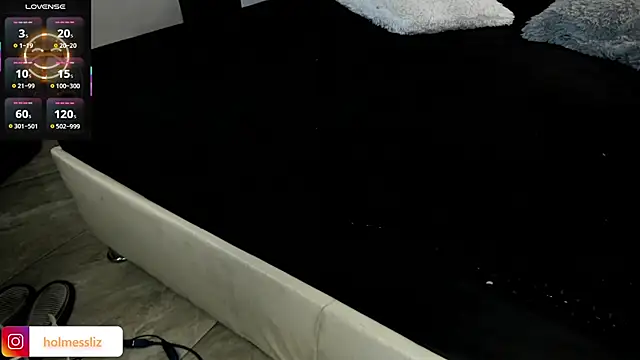 LIZ HOLMES online show from March 8, 10:00 am