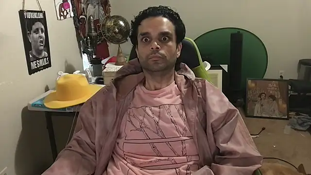 Snapshot of GForceSavage chatting on September 23, 12:02 am GForceSavage online show from September 23, 12:02 am