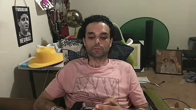 Snapshot of GForceSavage chatting on September 24, 1:42 am GForceSavage online show from September 24, 1:42 am