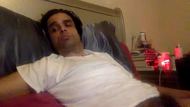 Snapshot of GForceSavage chatting on October 26, 7:03 am GForceSavage online show from October 26, 7:03 am