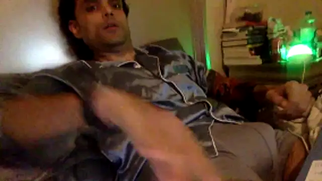 Snapshot of GForceSavage chatting on November 3, 9:10 am GForceSavage online show from November 3, 9:10 am