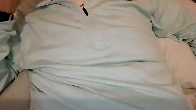 Snapshot of GForceSavage chatting on November 25, 10:21 pm GForceSavage online show from November 25, 10:21 pm