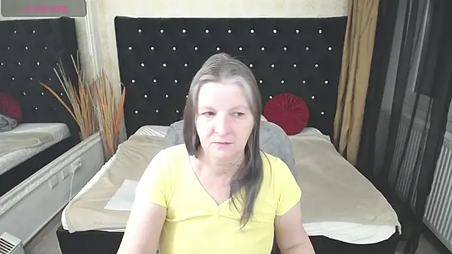 Lilly hott online show from March 7, 6:54 pm