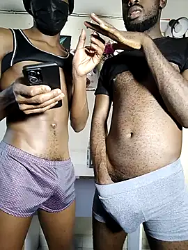 Snapshot of Moteroxz chatting on October 2, 7:04 am Moteroxz online show from October 2, 7:04 am