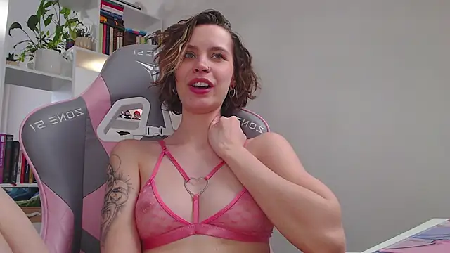 milly ross online show from February 8, 9:46 am