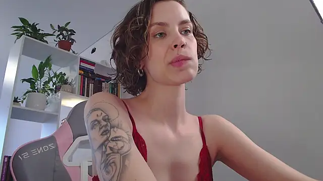 milly ross online show from March 3, 8:05 am