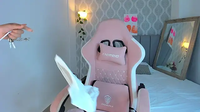 Adria ross online show from January 16, 3:35 pm