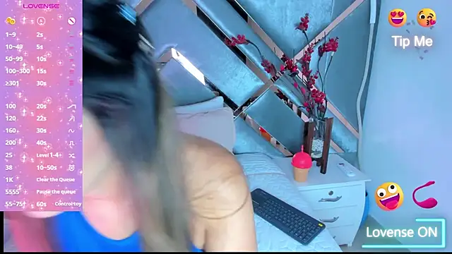 LiaaGenner online show from January 19, 7:15 pm