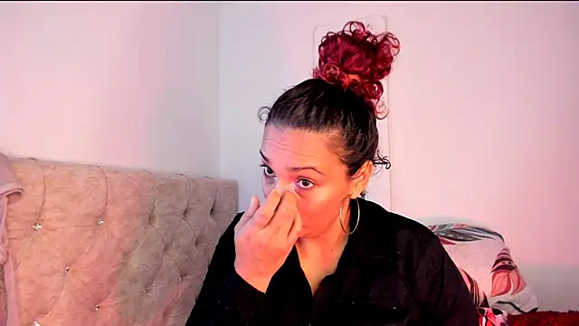 amber demons2021 online show from February 4, 5:12 pm