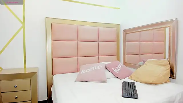 Mady-Edwards online show from January 18, 2:03 am