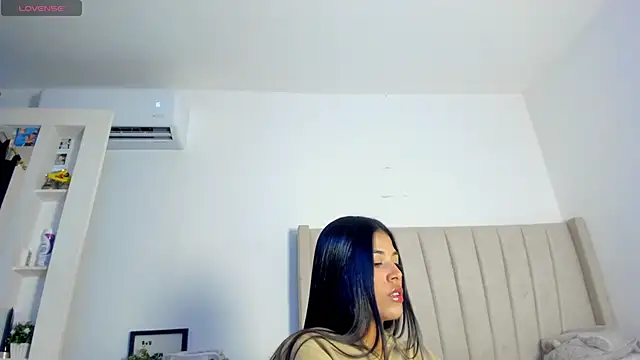 Mady-Edwards online show from November 27, 10:23 pm