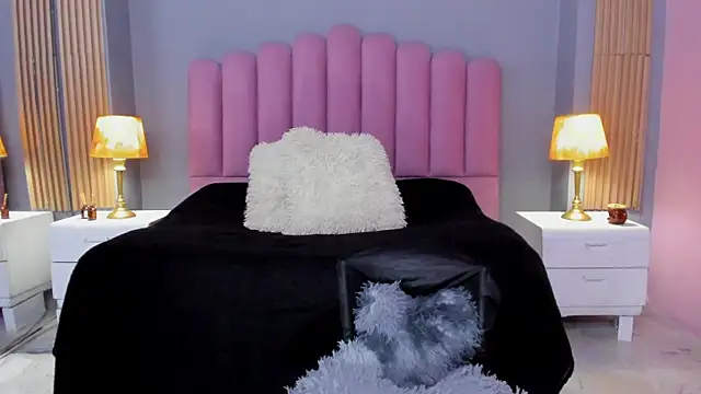 RamonaSimons online show from January 23, 8:02 pm