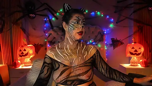 RamonaSimons online show from October 30, 8:09 pm