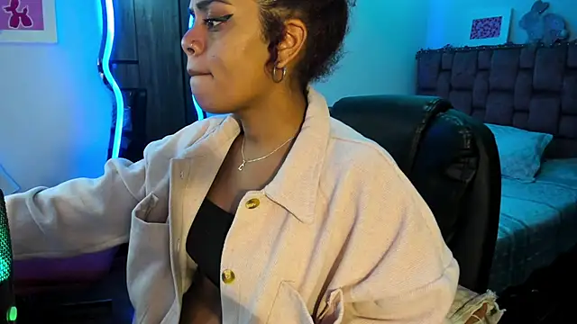 ladyrd1 online show from January 27, 3:15 am