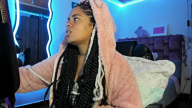 ladyrd1 online show from March 22, 4:35 am