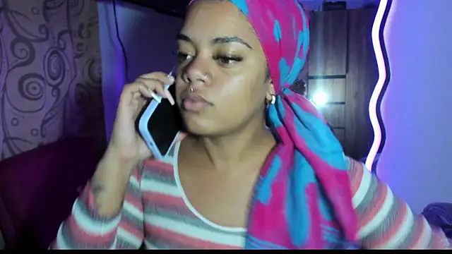 ladyrd1 online show from September 16, 6:58 am