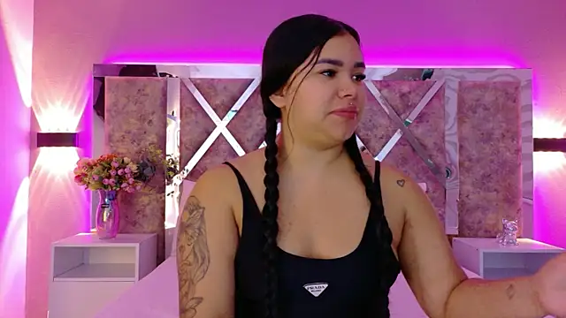 MarianaGarciaa   online show from September 20, 11:33 am