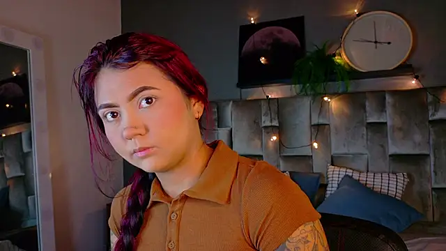 alaia-rogers online show from October 2, 11:39 am