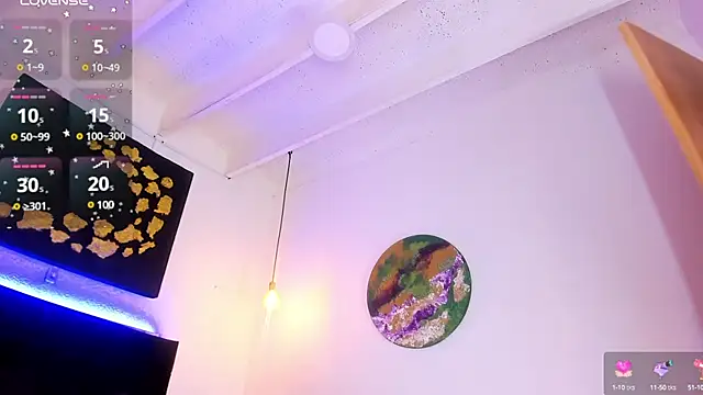 Snapshot of Angel_Snowhotxxx chatting on March 8, 6:10 am Angel Snowhotxxx online show from March 8, 6:10 am